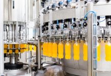 NSK rolgeleiders verbeteren de bedrijfstijd van blaasgietmachines